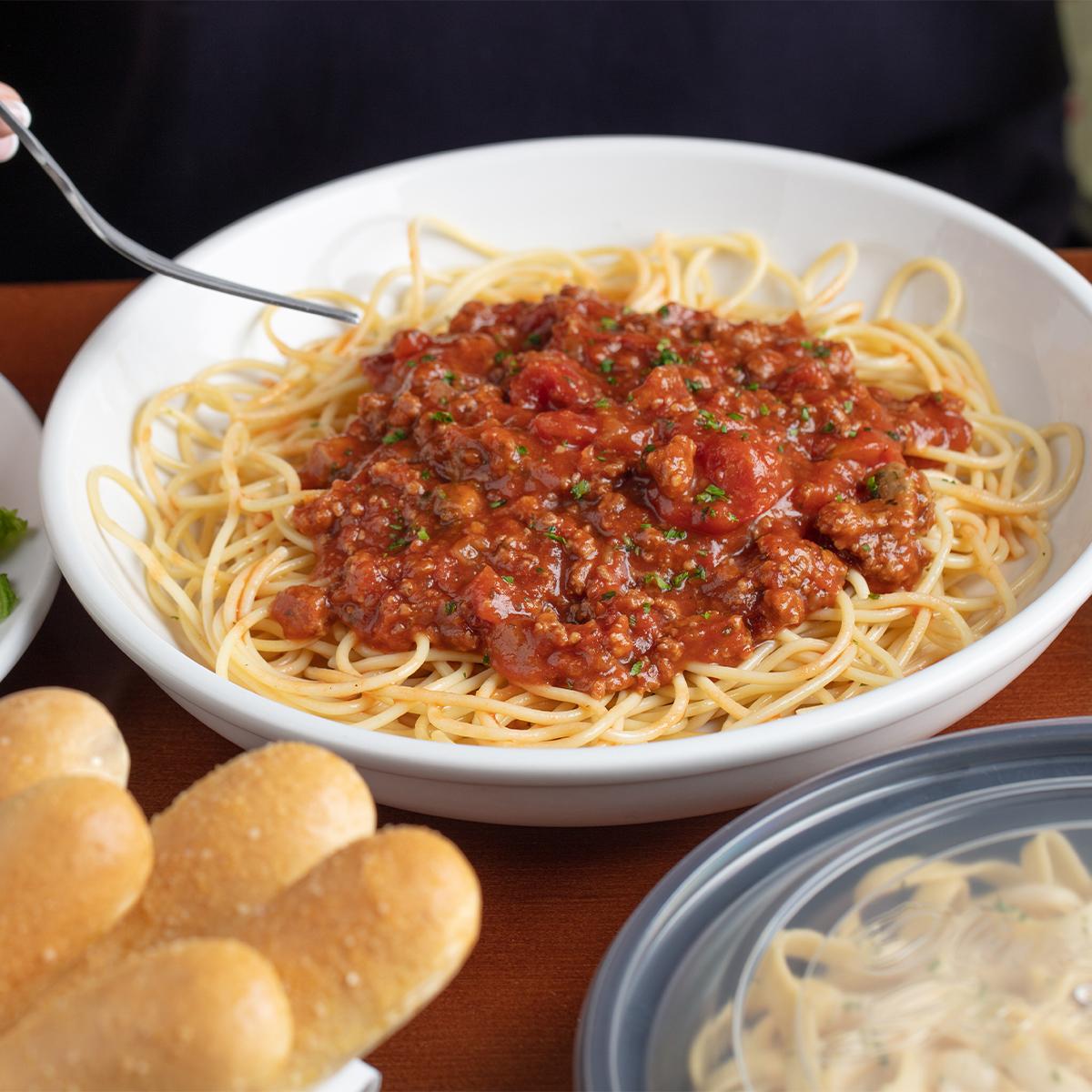 Olive Garden On Twitter With 5 Take Home Entrees You Can Have