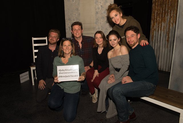 TerriPaddock's tweet photo. As I see tons more ⭐️⭐️⭐️⭐️⭐️ rolling in over the weekend, I'm still thinking about my #JekyllAndHyde post-show Q&A with this fab @arrowsandtraps company on Fri night at @BrocJackTheatre.
More @pj001 📸 & full blog:
https://t.co/IGbC9tEzAX
#OffWestEnd #GothicClassics https://t.co/JqCV3CU10R