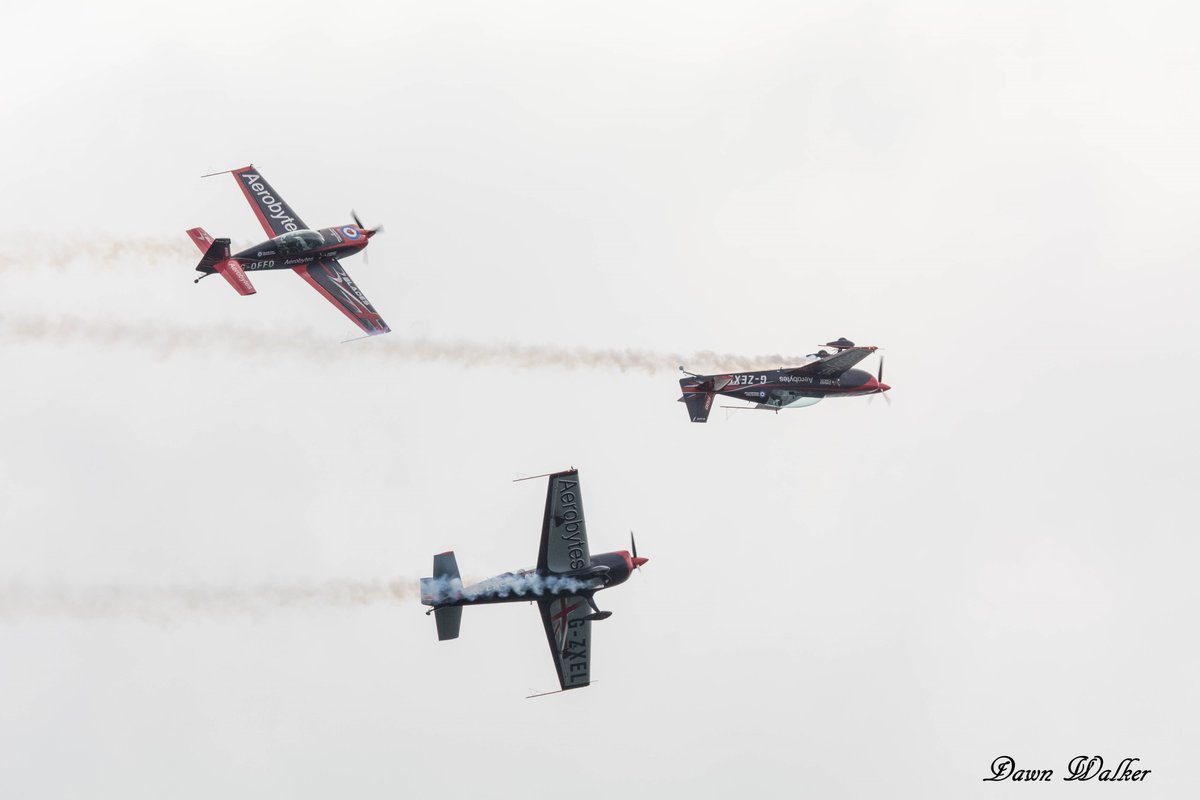 Catladydawn's tweet photo. @thebladesteam Going Crazy in Bournemouth #flywithlingy https://t.co/x0x1CW3Dm2