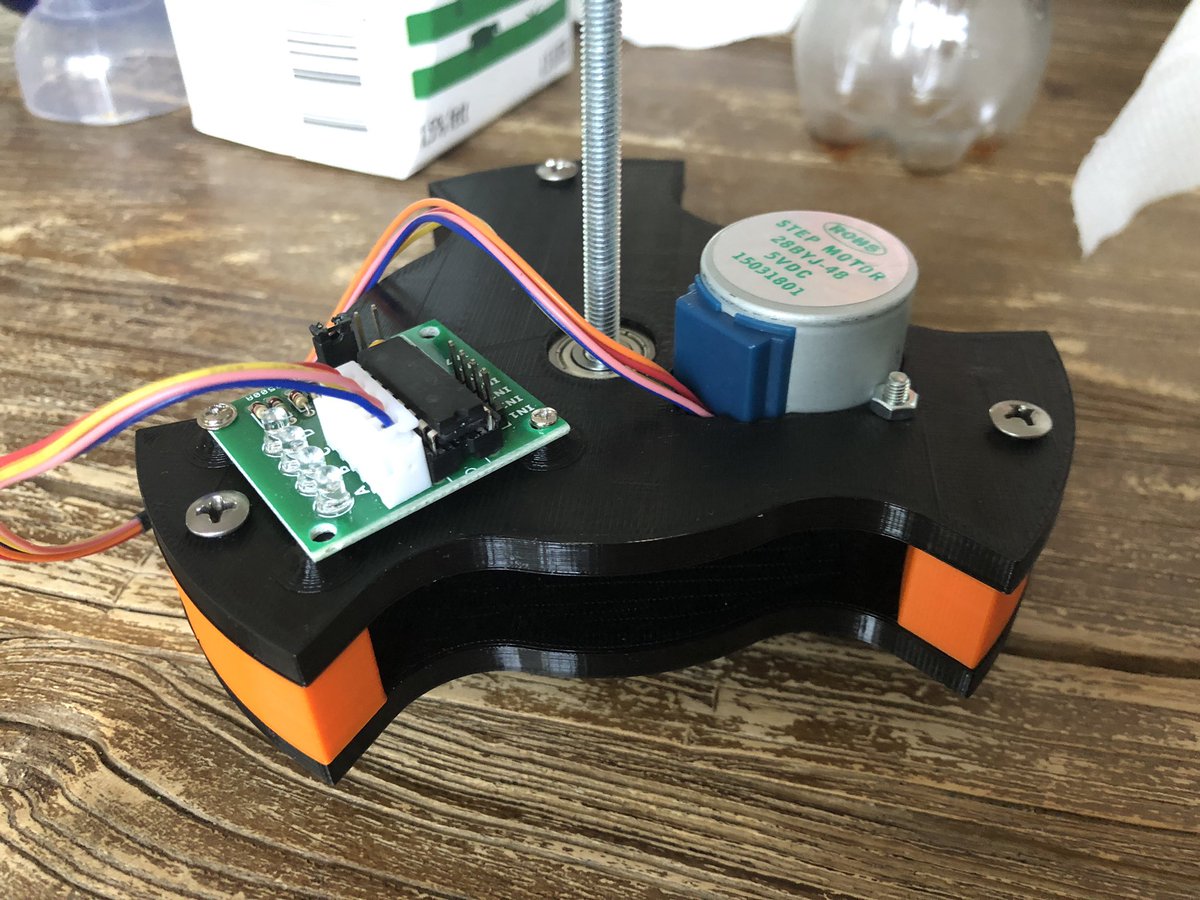 r_frojd's tweet photo. The electrical adjustment for the lawn mower cut height is cooming together nicely! #raise3d #lawnmower #robot #rtk #valify https://t.co/cstaNPyftD