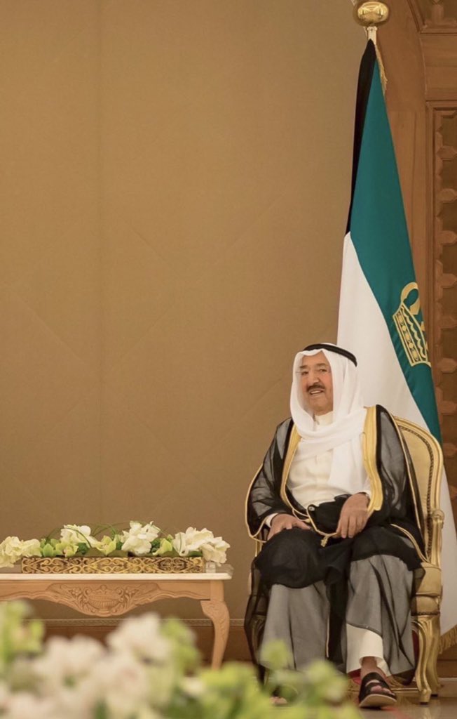 faisal_rakan_'s tweet photo. الله يمتعك بالصحه ويطول بعمرك
🙏 🇸🇦🇰🇼

#صباح_الاحمد_الصباح https://t.co/CwdpRTxrM4