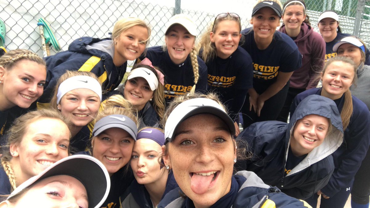 SC4 Softball tweet media