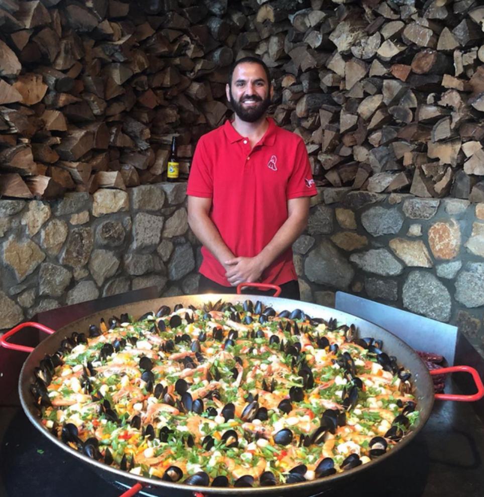Have you ever seen a bigger paella? @matadorpaella will be serving delicious spanish paella in 2 days at #SDBeerFest!🍴

bit.ly/SD_BeerFest

#sdbeer #sandiego #sandiegobeer #craftbeer