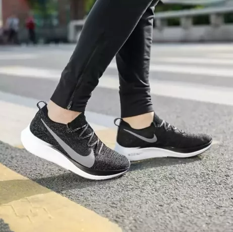 zoom fly flyknit canada