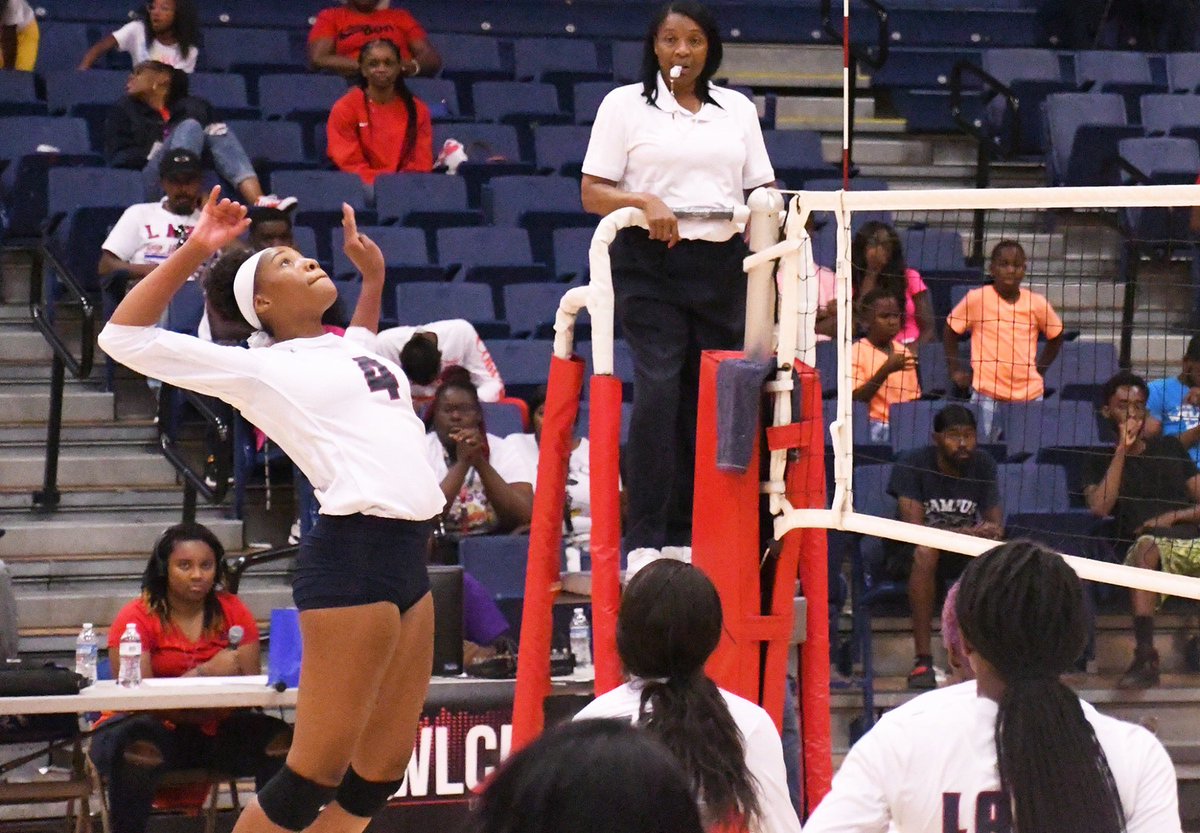 LaneAthletics's tweet photo. The Lane College volleyball team went 4-0 this weekend in action at home. Thank you everyone who came out to support the Lady Dragons.
Credit: Jade Allen, Tileem Overton and Rosanna Head
#LaneCollege #LCDragons #GoDragons @TheSIAC https://t.co/IPnAq4FdjW