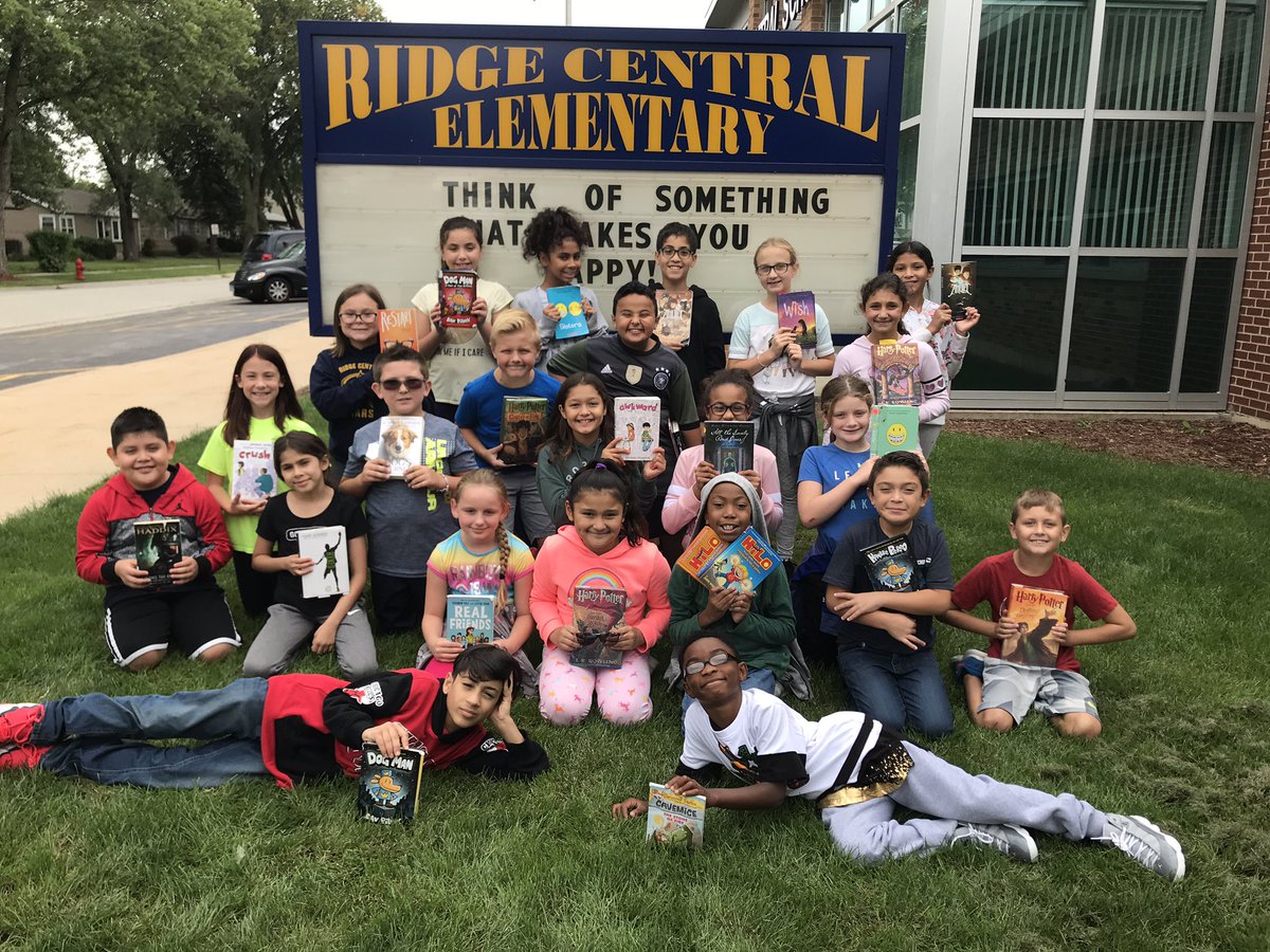 MsPyburn's tweet image. Seeing their excitement for reading so soon in the school year has me SO excited for what is to come for this group! #cridgepride #RCStars #readersareleaders
