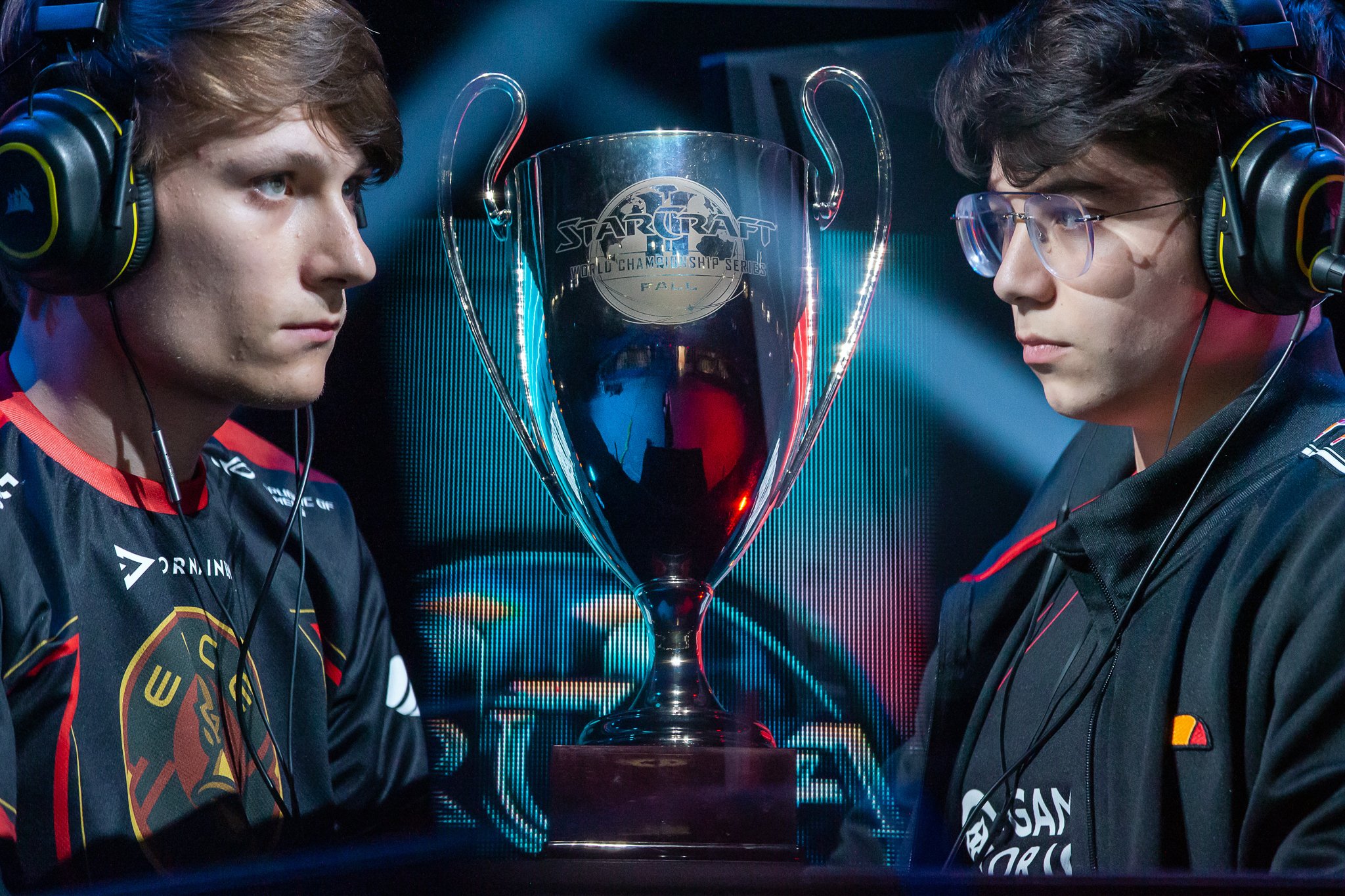 Serral starcraft 2. Serral sc2 игрок. Игроки старкрафт. Skillous sc2. Serral sc2 портрет.
