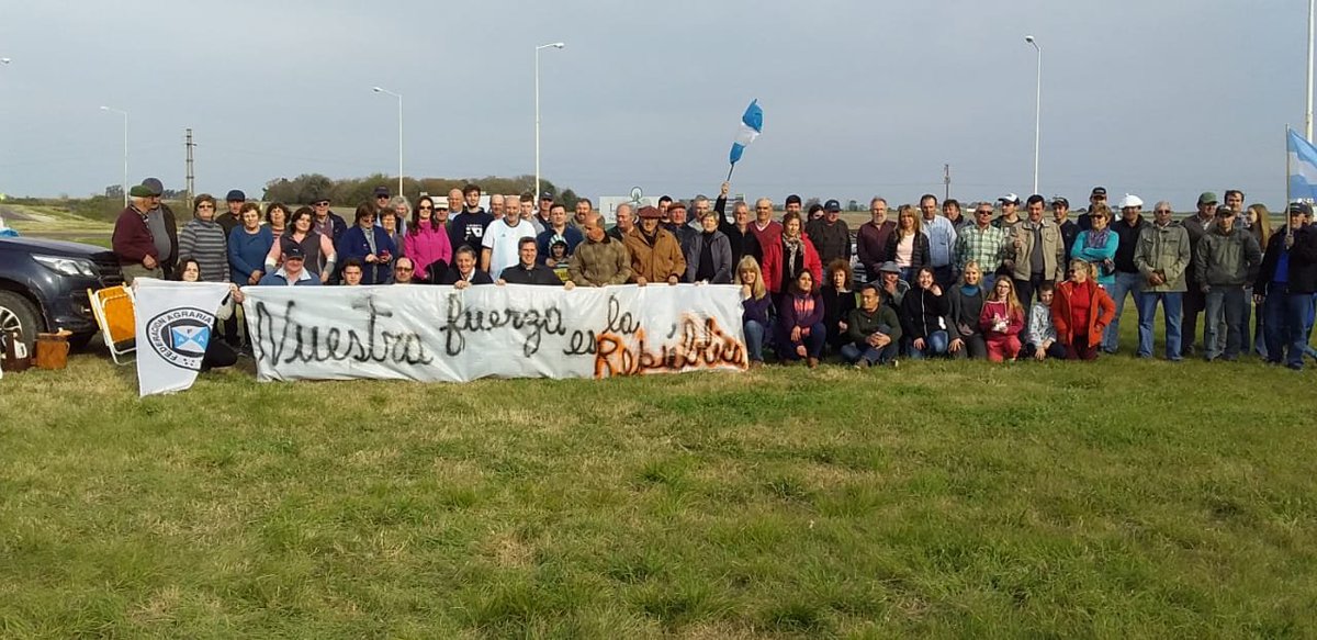 Gabymac4's tweet photo. Porque el campo también se pone de pie... #ColoniaMerou #EntreRios hoy por la tarde

@Apuntes_ @Contalito @Piquincho1 @visani01 @elcoya1977 https://t.co/t70S3bacof