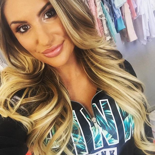 You gotta love me for who i am 😘