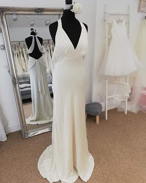 bridalrelovedLe's tweet image. ~ Jenny Packham ~

This gown by Jenny Packham looks good from every angle ..

#stylesunday #jennypackham #bridalreloved #bridalshop #bridalrelovedleicester