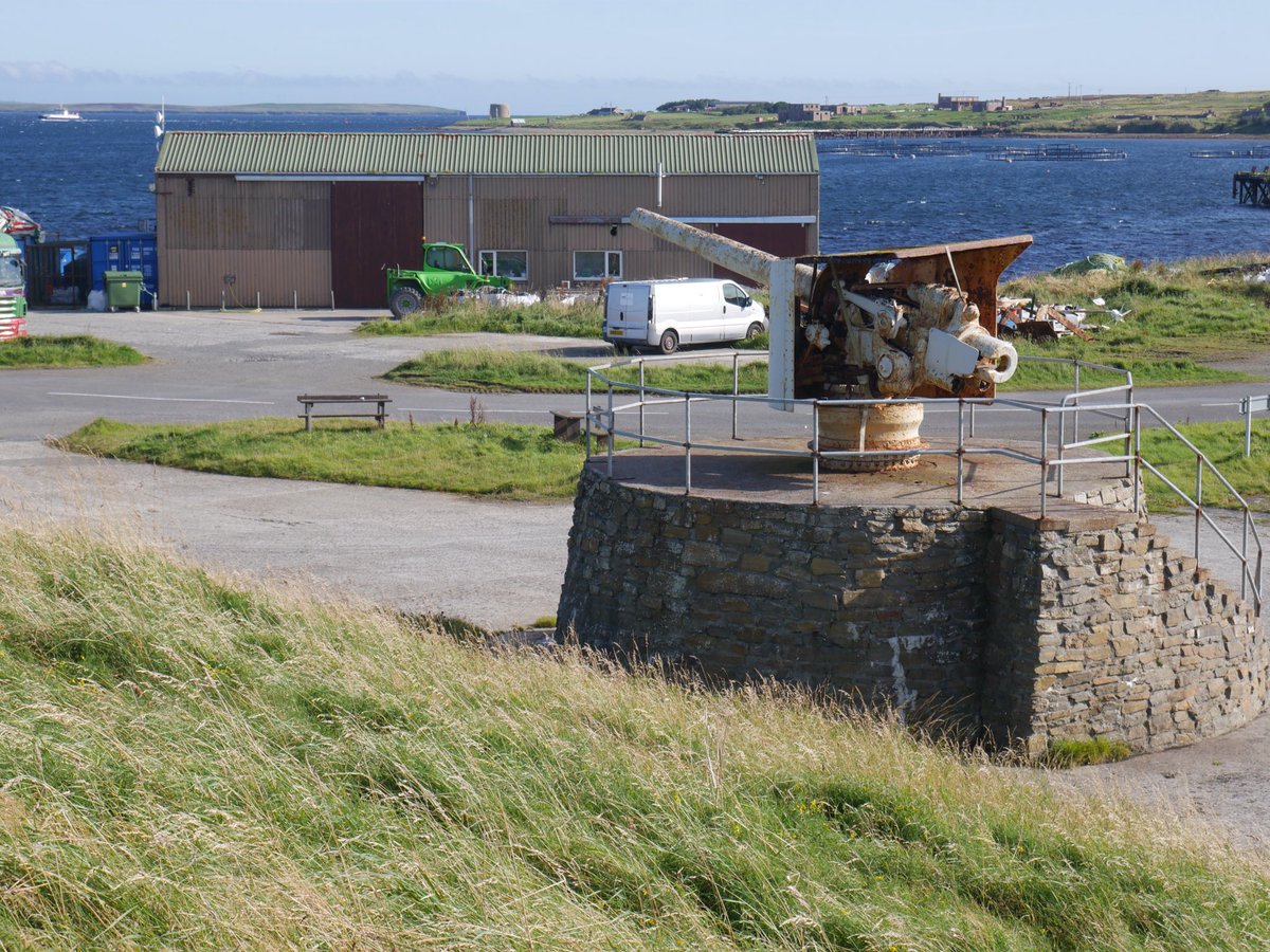 wtbattlefields's tweet photo. Major naval base at #Lyness on #Hoy. From 1916 to 1919 a bustling supply port. Many contemporary #FWW buildings survive along with the piers and one of the original oil storage tanks. https://t.co/5tU8MwuYIa