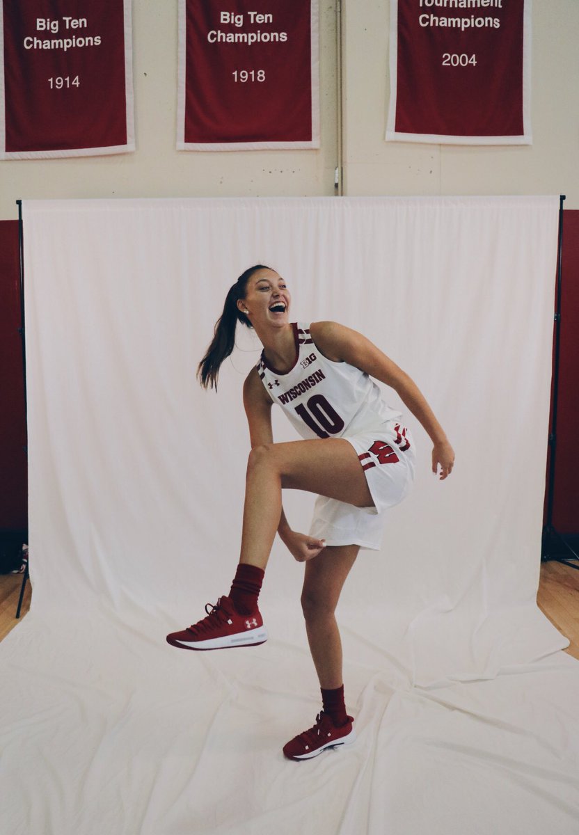 halledouglass's tweet photo. So beyond excited to announce my commitment to play basketball at the University of Wisconsin!❤️❤️ I’m so blessed to be in this position and am so thankful for everyone who has recruited me, played with me and supported me. Can’t wait for the next 4! :)) https://t.co/ELKiTo9Abf