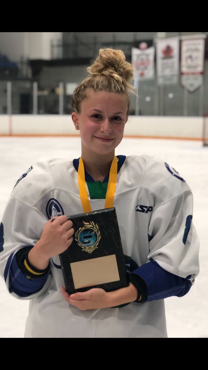 DvsVan's tweet image. Congrats to Ashley Morrow of the GV Comets for taking home MVP and Leading Scorer honours at the Stoney Creek Tournament. First time a BC girl has been named MVP!  Well deserved.