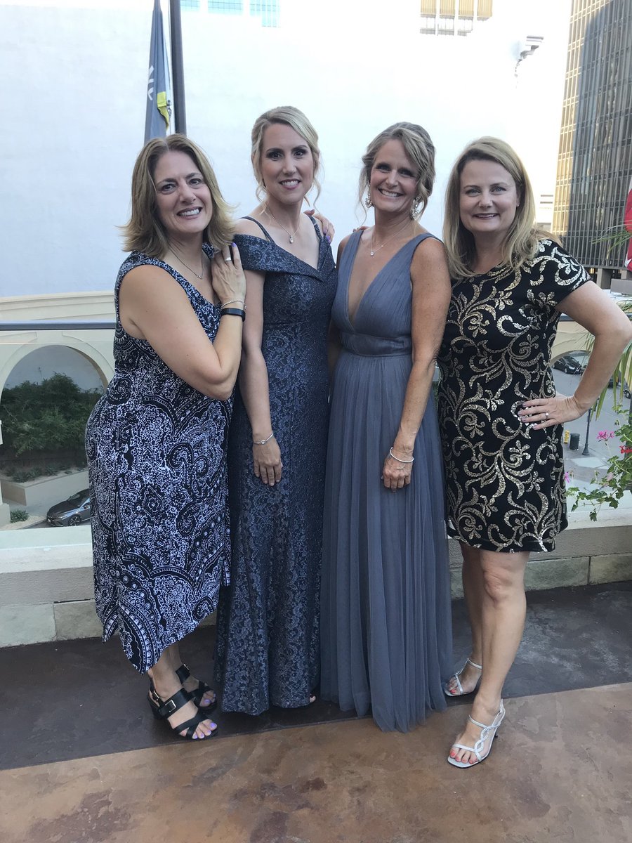 So much fun at the Salute to Teachers. Felt the love and support from everyone!
@OsideUSD <a href="/Nichols_Navig/">Nichols Navigators</a> #DestinationOside
