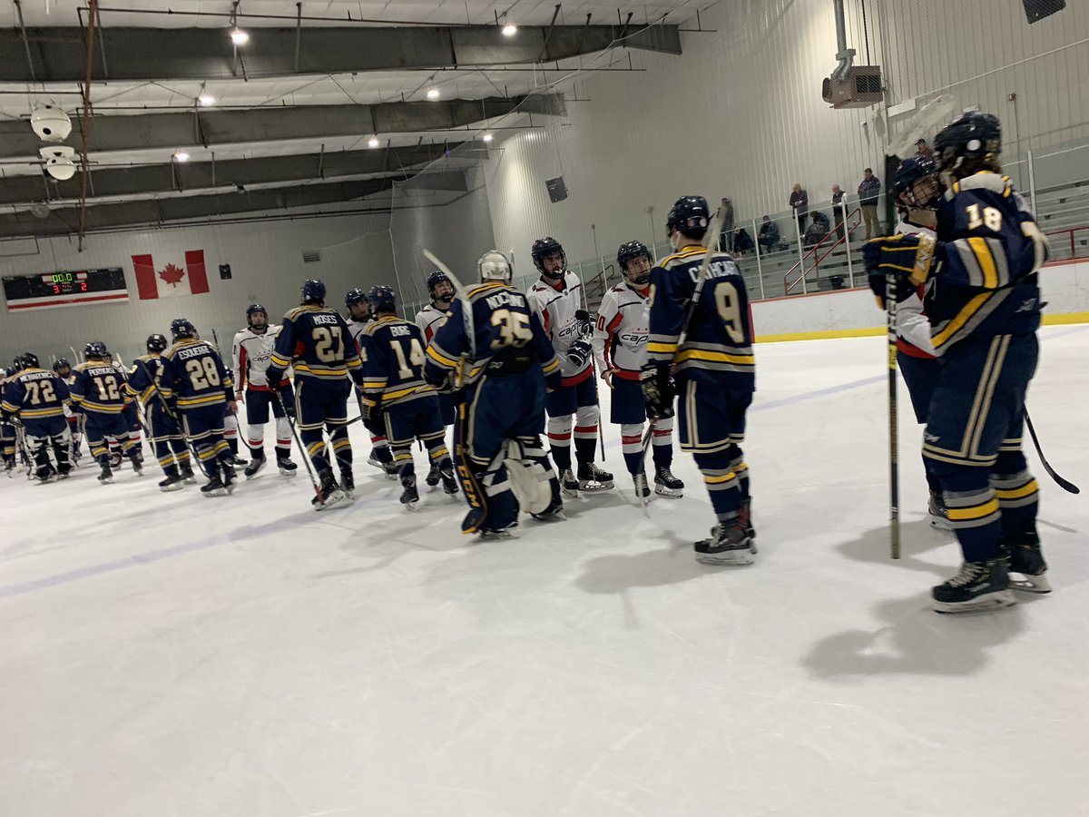 EliteHockeyAAA's tweet photo. Many thanks to the @ayhl for hosting the #fallclassic 👏 More top level competition for our players. 😤

#senditin✊ #leaguesmatter #ehp https://t.co/wJkO7tfszD