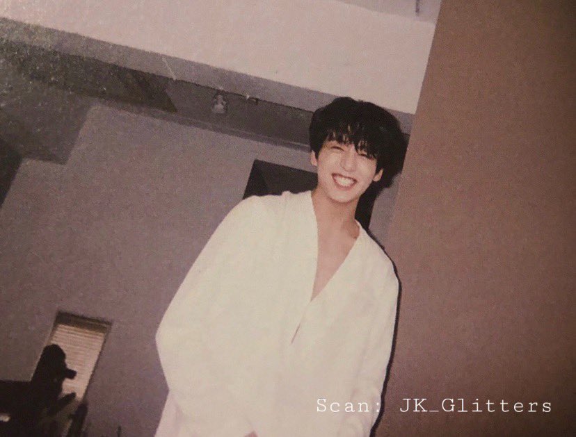 JK_Glitters's tweet photo. It’s September 9th in Korea and we call it Gu/9 Weol/month Gu/9 Il/Day. But if you make it sound cute it’s KkooWeol KkooIl so “KkooKkoo Day” is trending for our lovely KooKoo and it’s at #1 in Korea now. Share cutest KooKoo moments! 

#꾸꾸데이
#KooKoo 
#Jungkook
#정국 
@BTS_twt https://t.co/Mgr1Ev5sQb