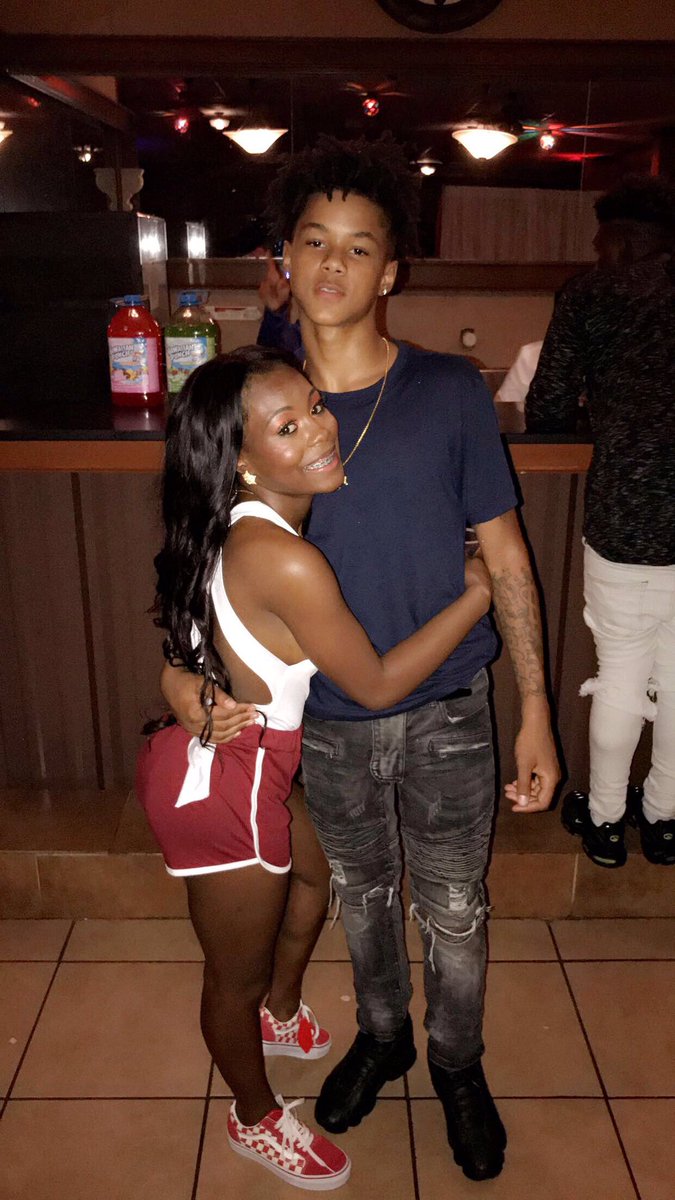 KWEENMANIII's tweet image. Bestie How ima shake back from this? Half of me is completely gone & it hurts even more bc i can’t get it back We had to bury your mom, now you? This something I won’t be able to shake💯 You’re FOREVER in my heart💙everything i do from this point forward is for you. i love you.