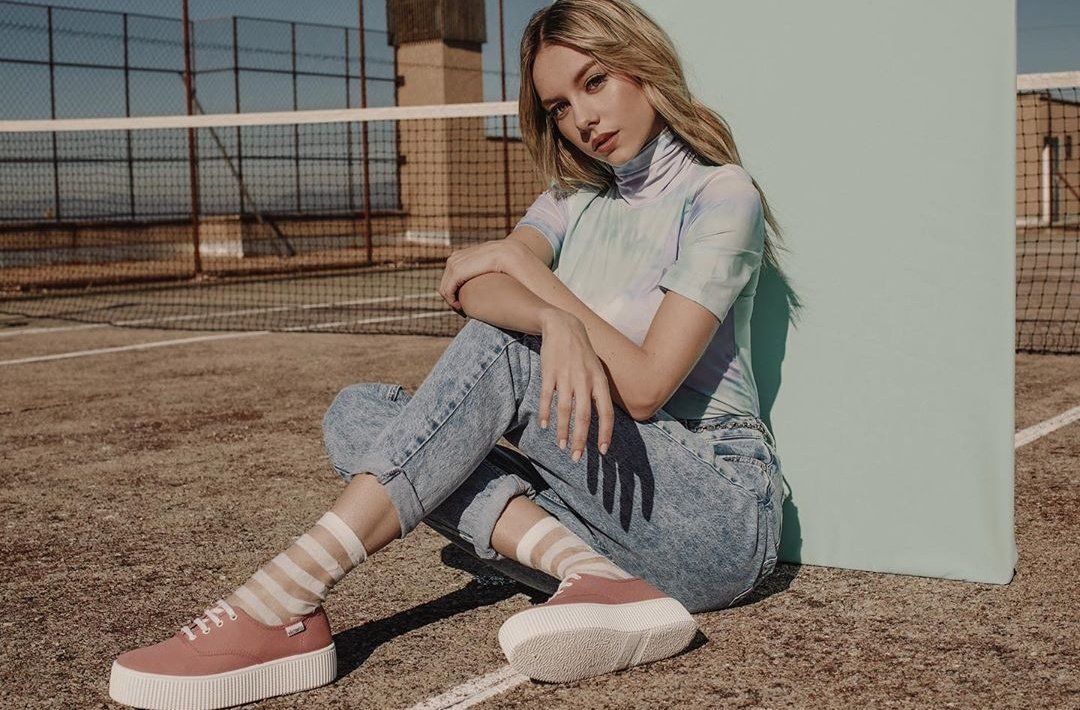 🌸Athena Dimitriou
🌸Santorini, Grecia 
🌸23 años
🌸Actriz,cantante,compositora y modelo 
🌸 Amable,dulce y coqueta
🌸Siempre la verán con una sonrisa, no sabrán si es verdadera o no

#FreeRol #Fakeworld #sexrol 
 
🌸RT para darme a conocer.
❤️ Para MD