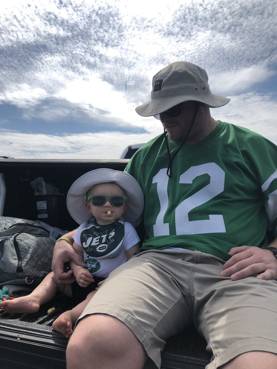 Definitely the youngest fan in attendance today... and the cutest! <a href="/nyjets/">New York Jets</a>