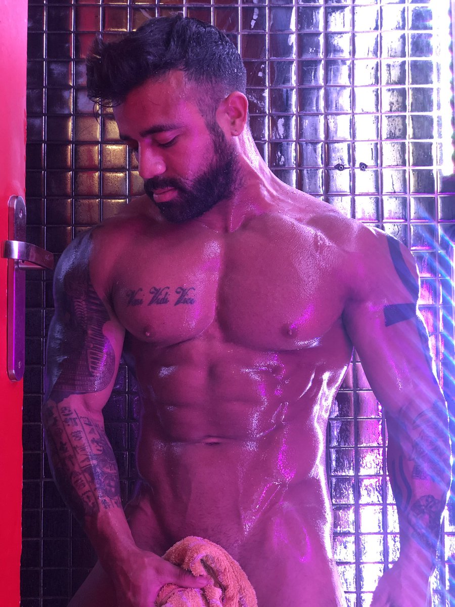 Raidd Bar On Twitter Marais Gayparis Paris Showerboy Sexy