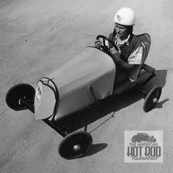AmerHotRodFdn's tweet photo. This small two-inch print shows a genuine #SoapBoxracer from the thirties. Nothing is known about the young driver or car. It was in a scrapbook consisting of over 200 “Car” shots that our friend David Erazo found at a swap meet and just lent to us for restoration! (DEZ_127) https://t.co/Kg0HIvYcak