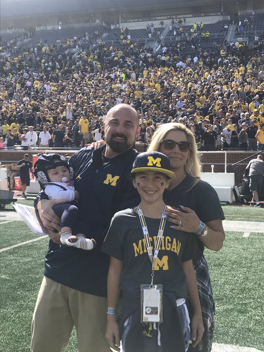 My babe and his girls! 2-0 baby! We love you and love this team! #lifeofacoach’swife #GoBlue #thatsourcoach 💛💙🏈〽️ @CoachCPartridge