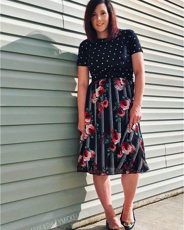 lularoeashmick's tweet photo. This maternity leave is going WAY faster than I anticipated!!! Dressing in a Gracie and Lola is quite the transition from sweats 🤣 BUT at least it's still comfortable and looks put together. 
What's your go to style for work? Do you err on the side o… https://t.co/qlrIH54SHn https://t.co/zxwxDoYFyT