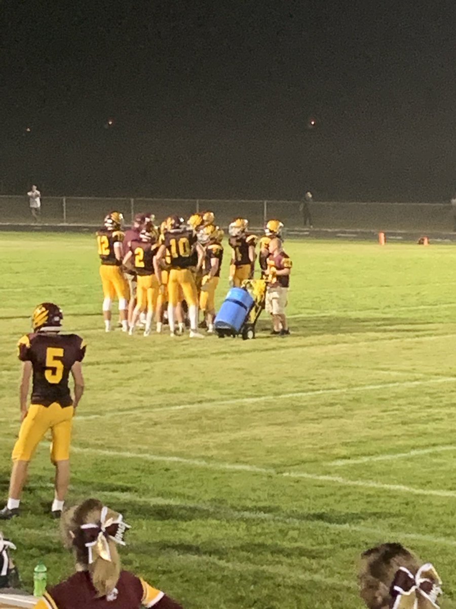 HMS_StudentSect's tweet photo. ANOTHA ONE #dub https://t.co/ymPtZHVwh5