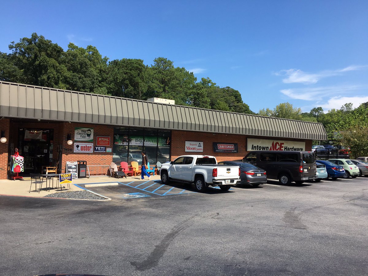 Intown <a href="/AceHardware/">Ace Hardware</a> on Scott Boulevard thanks so much for helping us spread the word about the #BrownwoodBikeRally on September 21! Hope to see you there! 🚴🏼‍♂️🚴🏽‍♀️🏅