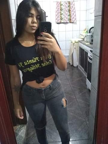 smallthyna's tweet image. Nenhum obstáculo é grande demais quando confiamos em Deus. ❤️