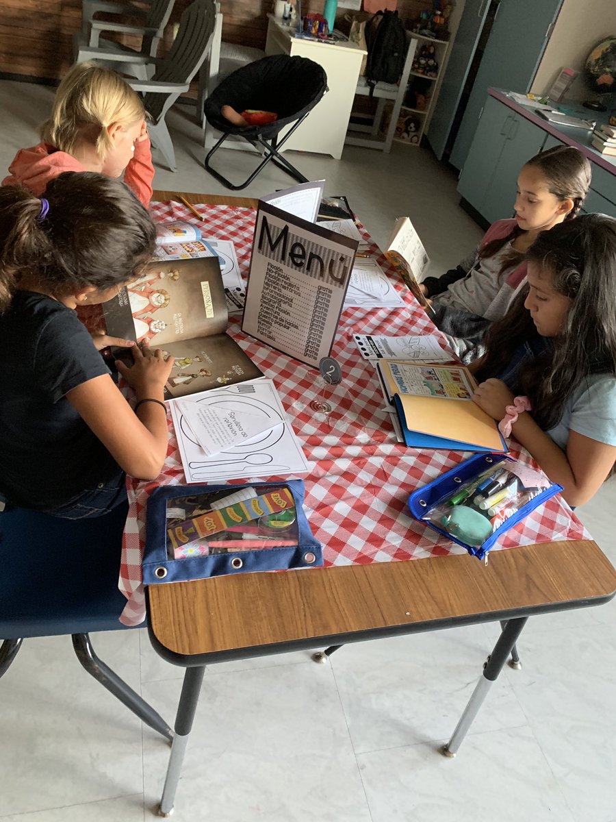 SrtaHdz's tweet photo. Book tasting was a success! @PrairieTrailES #5thGradeDual #PTETexans https://t.co/pF21RZIe09