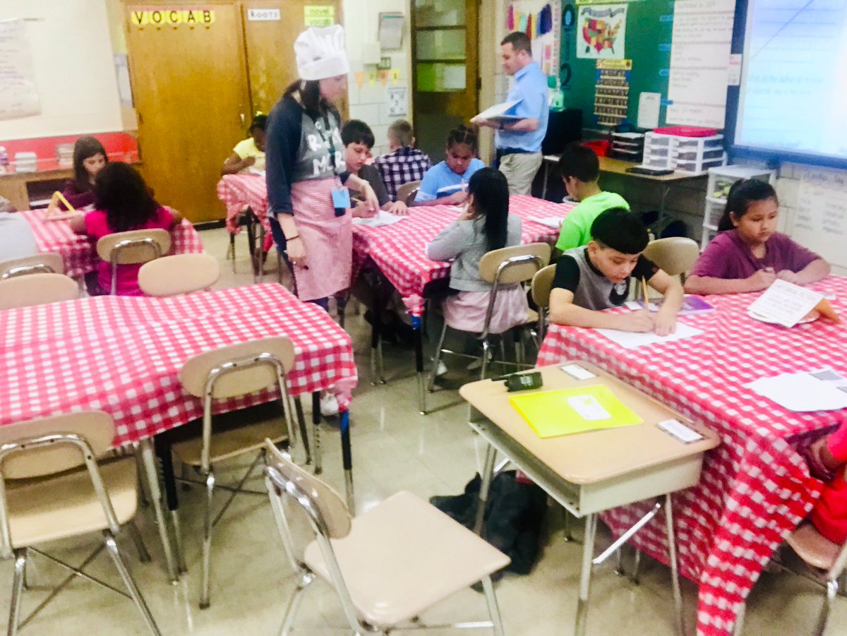 Dana Bisker tweet media