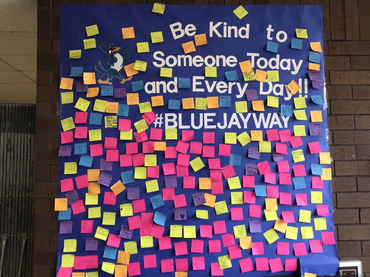 mrsgauger4th's tweet photo. Kids sharing kindness! #EverestPride #BluejayWay https://t.co/gplLgWMoa9