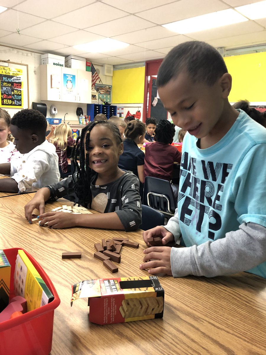 Pengberg121's tweet photo. We had a great first week in 2nd grade! @Grandview_Elem #csd_allmeansall https://t.co/ylO9hFpLja
