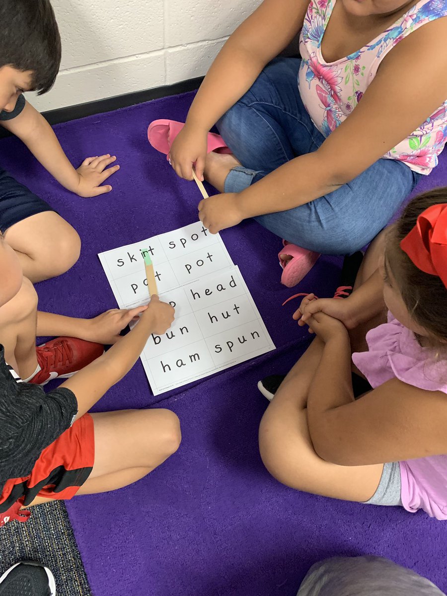 Kelly (@mrskgreen2) on Twitter photo Learning about how an βrβ changes the vowel sound completely! We love our rug clubs and phonics <a href="/KreinhopKISD/">Kreinhop Elementary</a> <a href="/KISD_Literacy/">KleinISD ELA</a> #packpride <a href="/TCRWP/">TCRWP</a> Learning about how an βrβ changes the vowel sound completely! We love our rug clubs and phonics <a href="/KreinhopKISD/">Kreinhop Elementary</a> <a href="/KISD_Literacy/">KleinISD ELA</a> #packpride <a href="/TCRWP/">TCRWP</a>