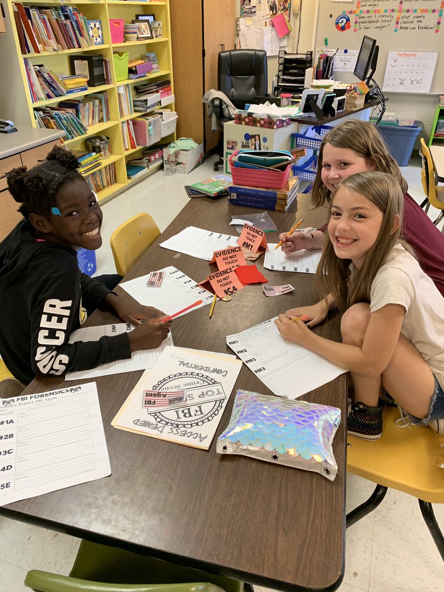 Super fun day in 4th grade investigating evidence from Boston Massacre.  #crimescene <a href="/JohnsonWildcats/">Johnson Elementary School</a> <a href="/FloydCoSchools/">Floyd County Schools</a>