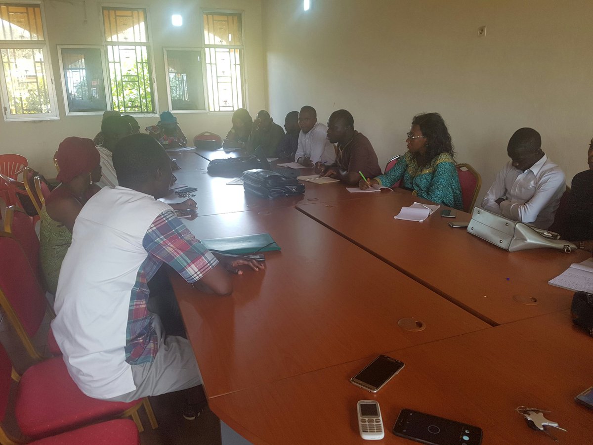 FEDD45336075's tweet image. La deuxième réunion préparatoire de l&apos;opération coup de balai à Conakry s&apos;est tenue aujourd&apos;hui dans l&apos;enceinte de la mairie de Matoto.
#FEDD
#Fegedeg