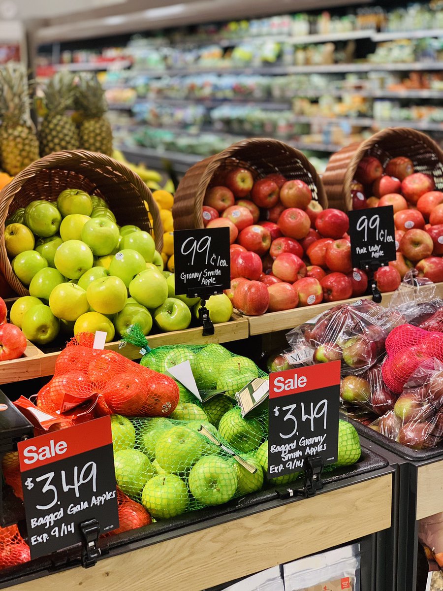 So what’s everyone’s favorite type of apple? Come to #T2292 in Wareham and try them all! #FreshAndFull #AppleSeason @MHSess <a href="/Puneet_Math/">Puneet Mathur</a> @raph_at_target