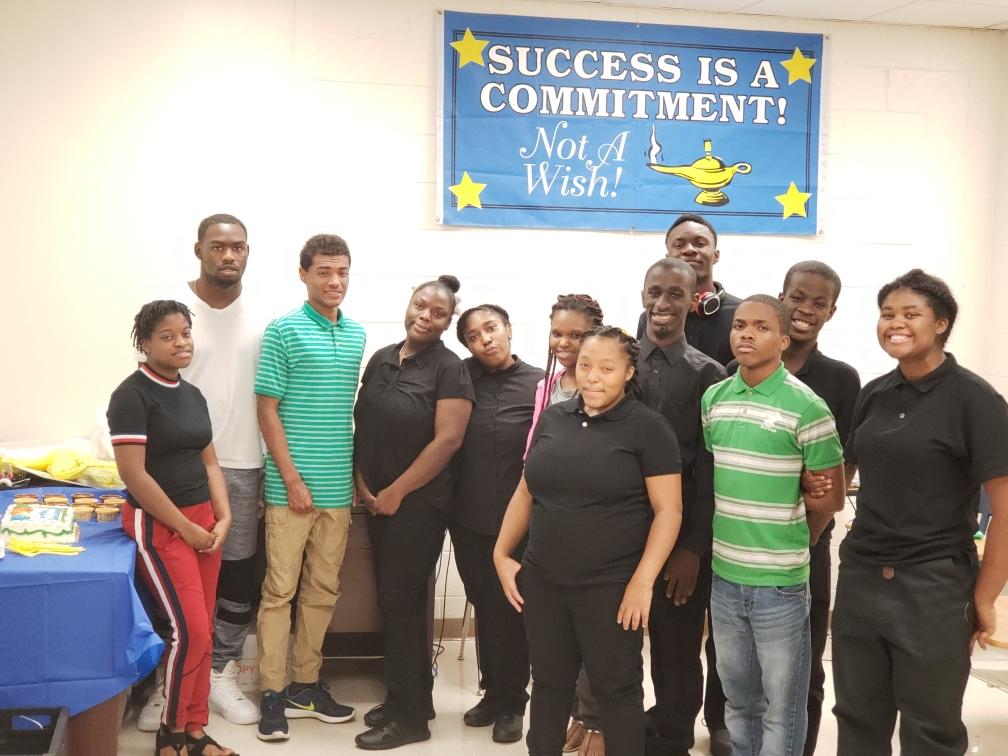APSTransition's tweet photo. Restaurant and hospital interns ready to start their yearlong Transition-to-Work internships next week!! Spent the last month learning employment soft skills at BTW! Congrats interns! 🤗 @CarolynCharris @APS_DSE @APSWashington @emmaundia @KLovettDSE @BOEAPS https://t.co/NzVf1u5Pe8