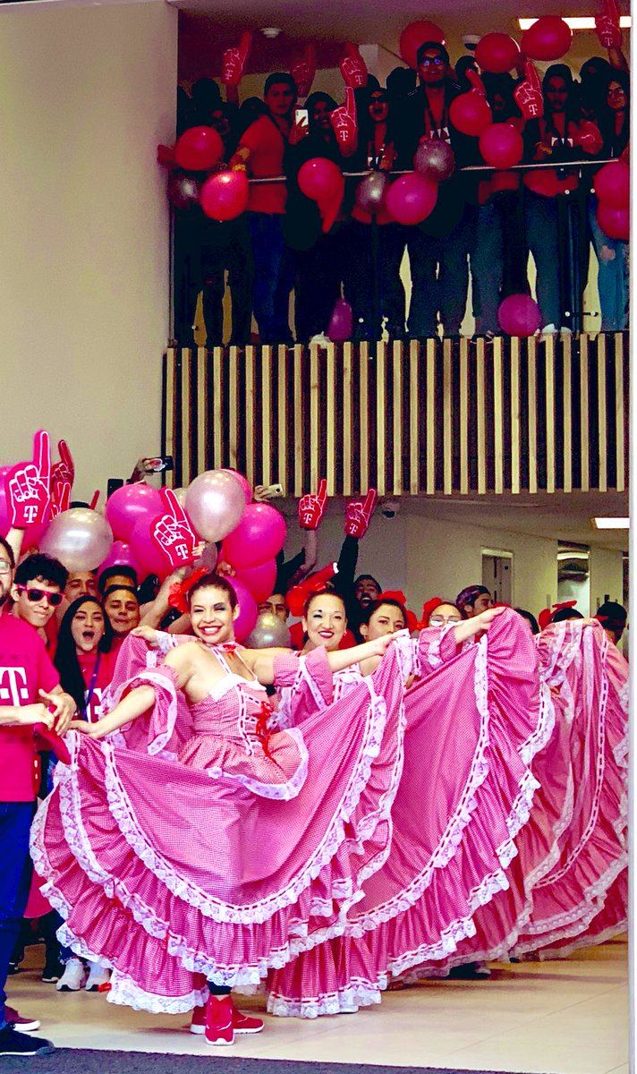 CallieField's tweet image. Wonderful time in Bogota talking to our #TeamOfExperts! So impressive to hear them think like business owners and create meaningful solutions for our customers. 💗💗💗 this team! #TexTalks @SutherlandCorp