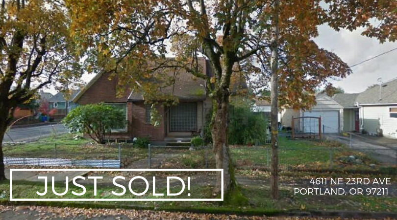 PlacePortland's tweet photo. It's always fun when we get to help friends! Congratulations to our client Sean on his new home steps from the heart of Alberta Street!! Are you ready to find your place? Call us at 503-498-8856! #placeportland #findyourplace #kw #pdxrealtor #pdxrealestate #albertaartsdistrict https://t.co/HRvbsceTNX