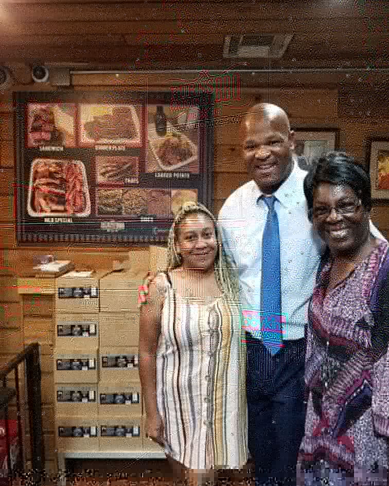 DwightBoykins's tweet photo. I stopped by Burns Original BBQ today for lunch. This place is community staple with some GOOD BBQ. They don't disappoint! 😉

#DwightBoykinsForMayor2019 #DwightBoykinsForMayor #DwightBoykins #HoustonTexas #HoustonTX #HoustonStrong #ProgressHouston #ilovehouston #Support https://t.co/G2fqMiTdt3