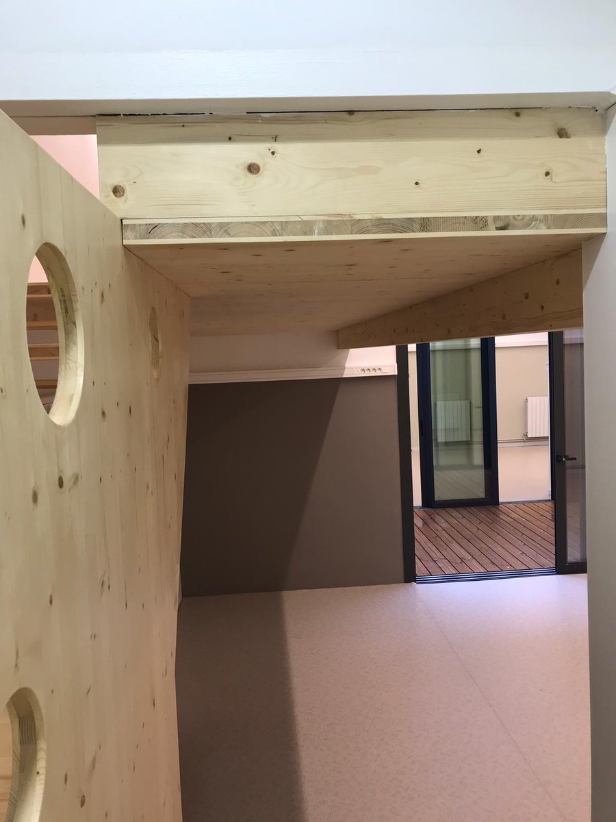 Escola Ramon Llull tweet media