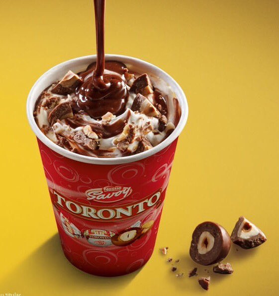 CervezaTipo's tweet photo. 7 de Abril de 2017:

Continúan las protestas de ese año. Asamblea nacional convoca a manifestaciones para el día siguiente.
Inhabilitan a “Coño que manguangua”.

McDonalds estrena el McFlurry de Toronto. https://t.co/U76jCVdyFt