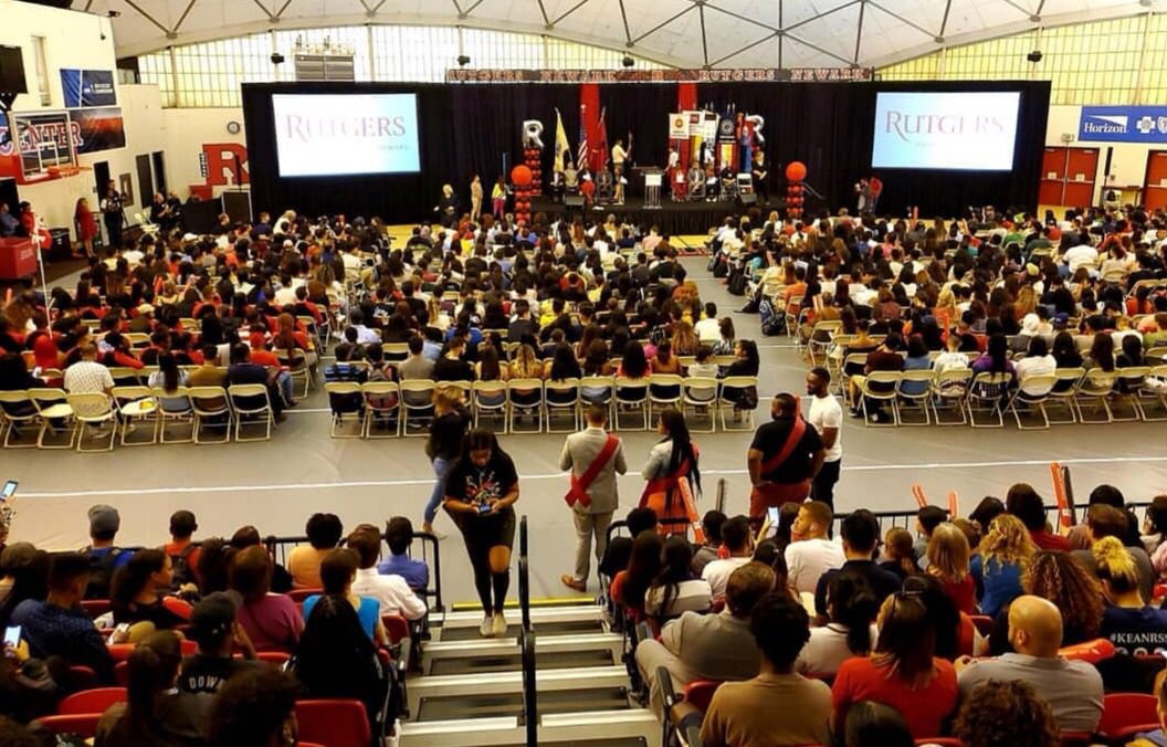 CorlisseT's tweet photo. They’re back!  So happy to welcome our new students to @Rutgers_Newark. Thousands strong, our changemakers are ready to get to work!  All RU, all the time.❤️#Convocation2019. https://t.co/2QGIv1UcmW
