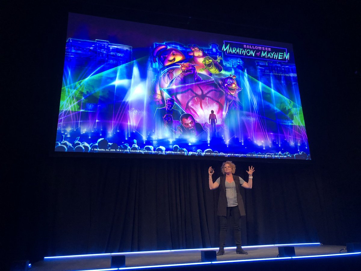 DISUniversal's tweet image. Getting this show on the road! #HHN29