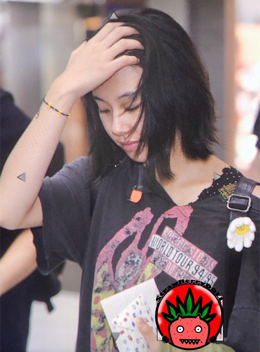 StrawBerryDoLLL's tweet photo. [preview] 190907 GMP
#트와이스 ⁠#TWICE ⁠ ⁠⁠ ⁠⁠ ⁠⁠ ⁠⁠ ⁠⁠ ⁠⁠ ⁠⁠ ⁠⁠ 
#채영 #chaeyoung https://t.co/VUuW0WtjSy