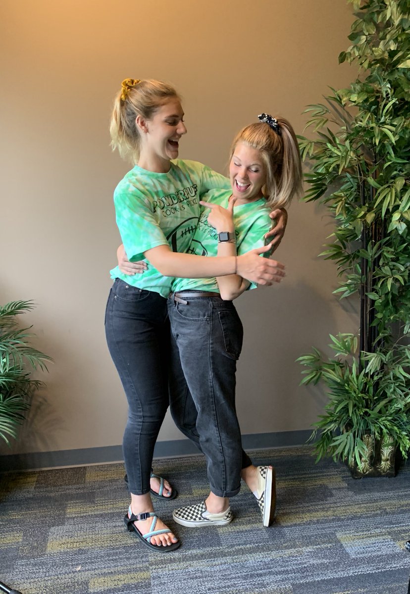amandarohling's tweet photo. just a couple of pickitt girls ready for #SNOC19 https://t.co/7qqrZ1VV3w