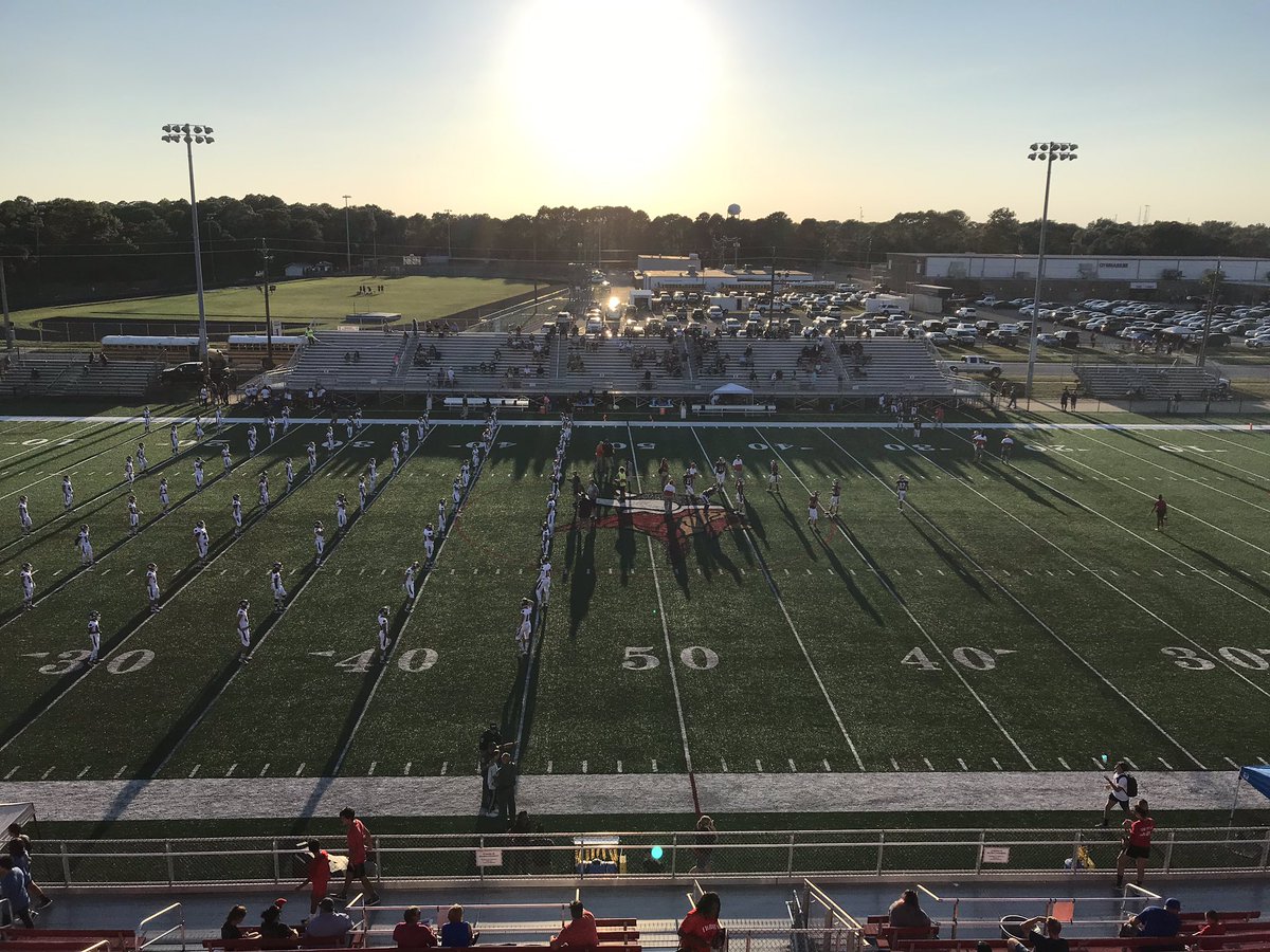 WEARDanielg's tweet photo. @FWBVikings #Football vs @Niceville_FB tonight #Highlights @weartv #PrepFootballFinal @stevenissim @FHSAA https://t.co/9Dt80zhcQO
