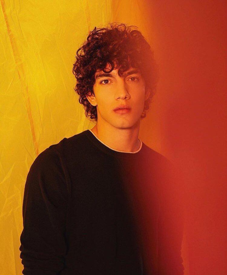 AZozzonii's tweet photo. Ok Aron Piper è stupendo, ma vogliamo parlare di quanto cazzo sia BONO JORGE LOPEZ???? CAZZO È UN BONO DA PAURA, CEH FA DI ME TUTTO QUELLO CHE VUOI #EliteNetflix https://t.co/Fx9kdDTyAK